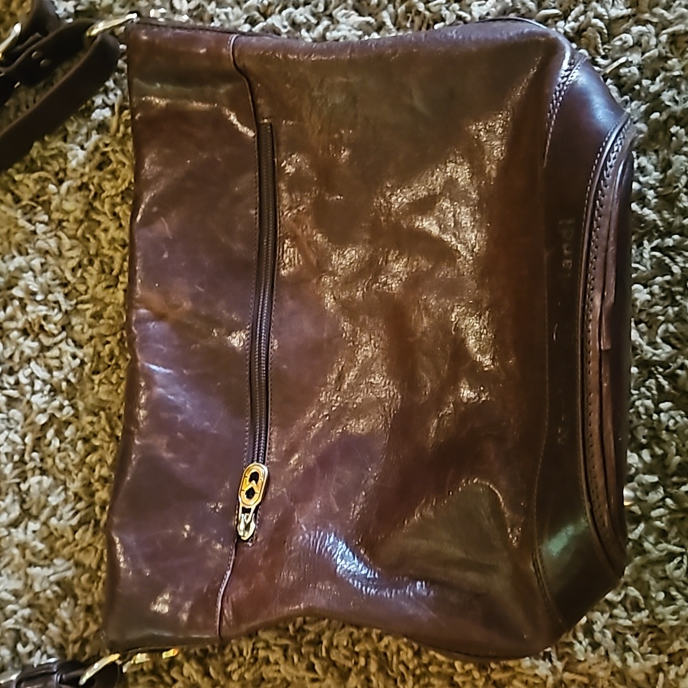 Elegant Brown Italian Leather Shoulder Bag - Picture 11 of 11